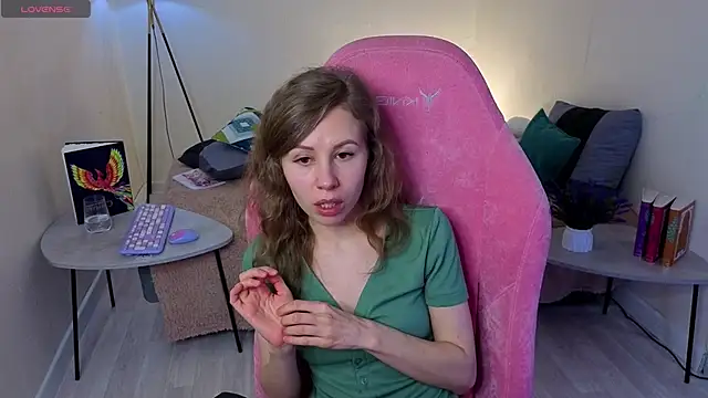 Lill Mary online show from February 15, 5:30 am