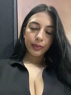 BetsyGonzale online show from March 1, 10:24 am