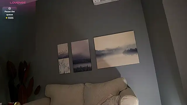 BetsyGonzale online show from March 9, 4:16 am