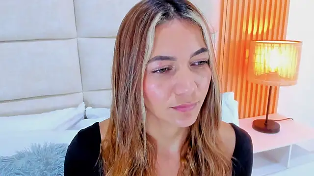 Mia Malkovaa  online show from May 20, 3:07 pm