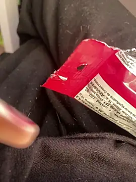 Snapshot of baby_lizy chatting on April 12, 4:45 pm baby lizy online show from April 12, 4:45 pm