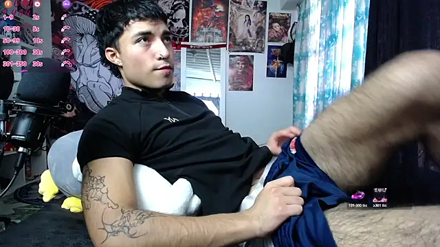 dylan fun18 online show from February 8, 6:33 pm