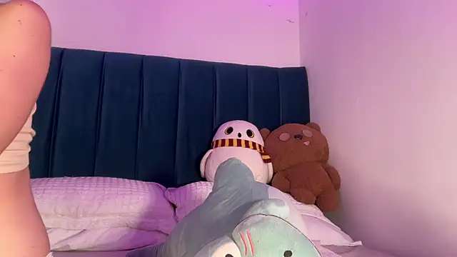 alice guerin  online show from March 1, 3:52 am