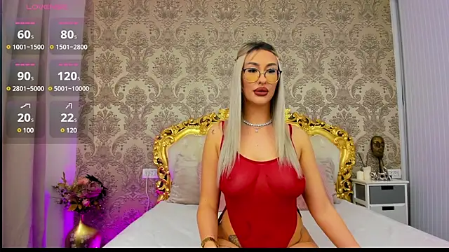 Snapshot of JulieBigAssx chatting on January 25, 6:35 pm JulieBigAssx online show from January 25, 6:35 pm