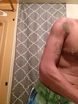 LargeDominoes online show from April 6, 4:46 am