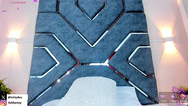 ashlyrey-1 online show from January 21, 10:30 pm