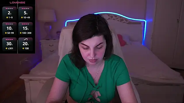 MirandaWong online show from January 22, 9:46 am