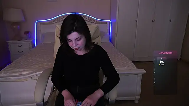 MirandaWong online show from March 21, 7:02 pm