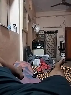 Snapshot of Karthik924 chatting on March 1, 5:53 am Karthik924 online show from March 1, 5:53 am