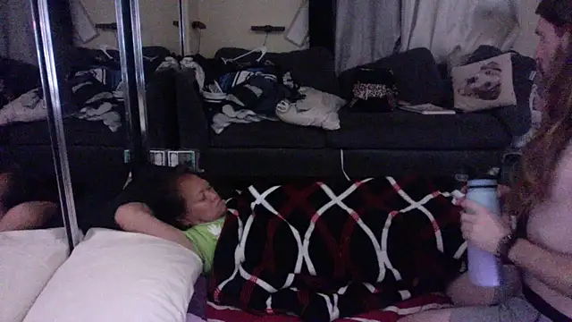 Johndoe2292 online show from April 10, 9:47 am