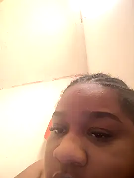 vic pretynhaa online show from March 18, 4:32 pm