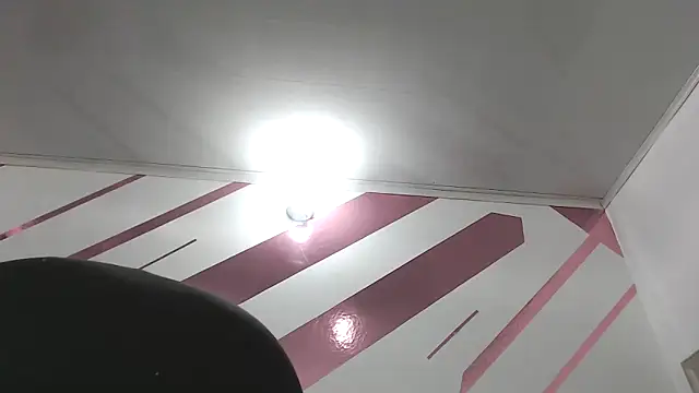 Kitten Hot  online show from September 14, 9:03 pm