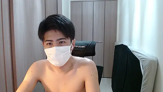 Snapshot of ryota_kkk chatting on June 27, 3:28 pm ryota kkk online show from June 27, 3:28 pm