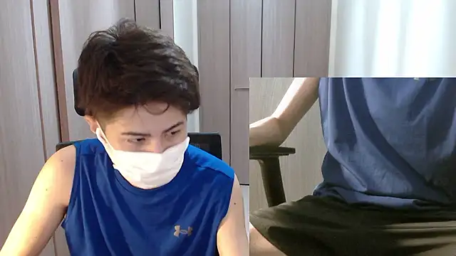 Snapshot of ryota_kkk chatting on July 10, 10:18 am ryota kkk online show from July 10, 10:18 am