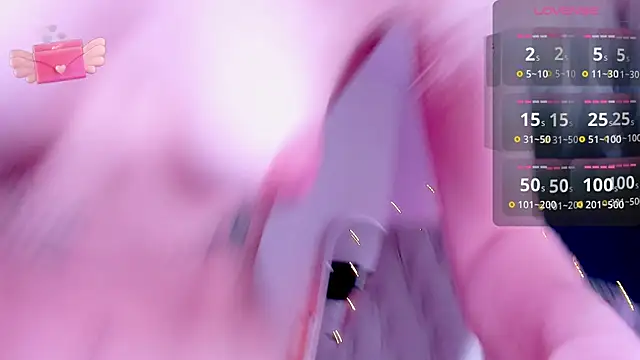 Snapshot of _Ravenaa chatting on December 6, 1:44 pm Ravenaa online show from December 6, 1:44 pm