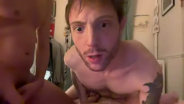 Snapshot of FrenchParisian chatting on November 2, 10:56 pm FrenchParisian online show from November 2, 10:56 pm