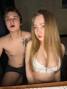 Family-Mm1 online show from February 8, 11:34 pm