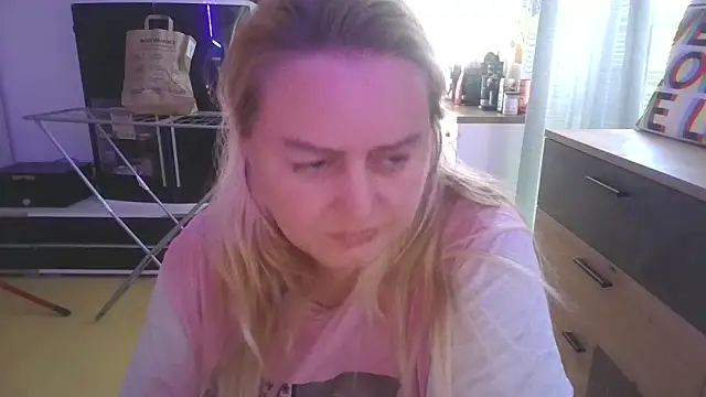 Meliss Official9 online show from March 20, 6:19 am