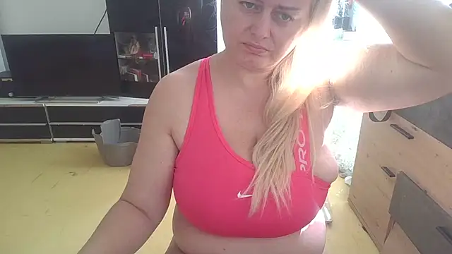 Meliss Official9 online show from September 22, 8:05 am