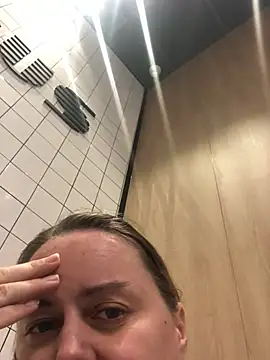 Meliss Official9 online show from February 11, 6:18 am