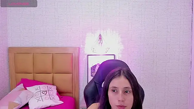 MAGNOLEROY online show from March 14, 7:34 pm