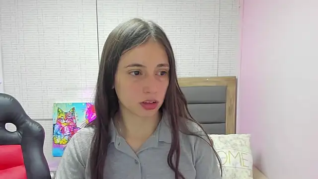 MAGNOLEROY online show from October 20, 1:33 pm