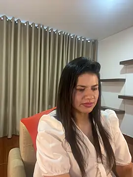 Alice Biel online show from January 11, 4:57 pm