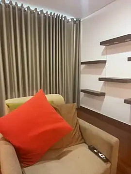 Alice Biel online show from February 9, 8:45 pm