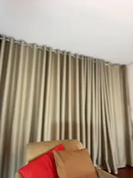 Snapshot of Alice_Biel chatting on June 19, 1:15 pm Alice Biel online show from June 19, 1:15 pm