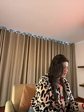 Snapshot of Alice_Biel chatting on June 30, 3:13 pm Alice Biel online show from June 30, 3:13 pm