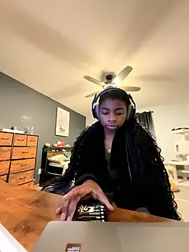 Snapshot of Harmonyxlover chatting on January 8, 5:54 am Harmonyxlover online show from January 8, 5:54 am