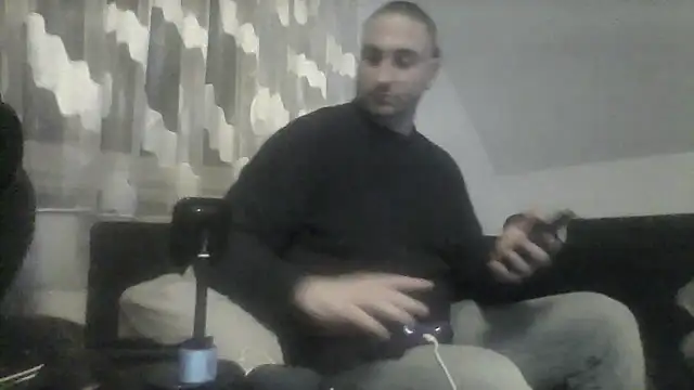 Snapshot of NewyorkDimi chatting on February 3, 12:04 am NewyorkDimi online show from February 3, 12:04 am