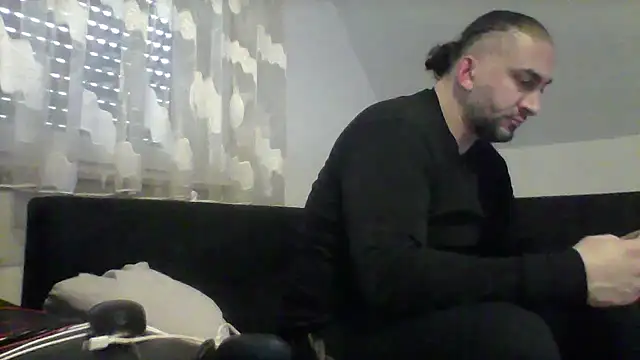 Snapshot of NewyorkDimi chatting on March 15, 6:47 am NewyorkDimi online show from March 15, 6:47 am