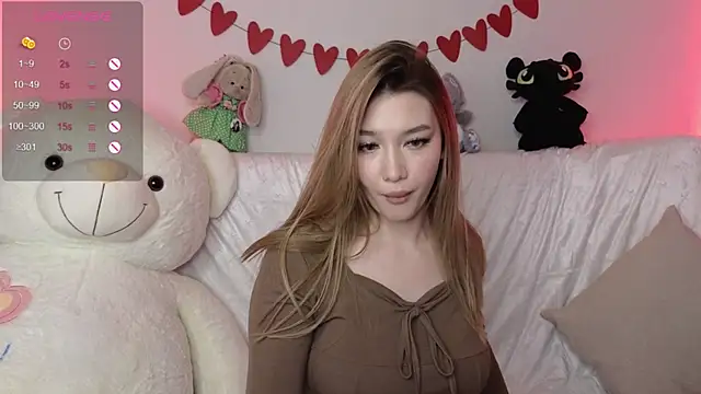 Snapshot of LuxuryGirl__ chatting on February 21, 7:45 am LuxuryGirl online show from February 21, 7:45 am