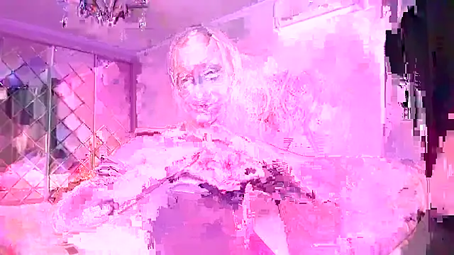 Snapshot of MelodyOfLovee chatting on March 13, 4:56 pm MelodyOfLovee online show from March 13, 4:56 pm