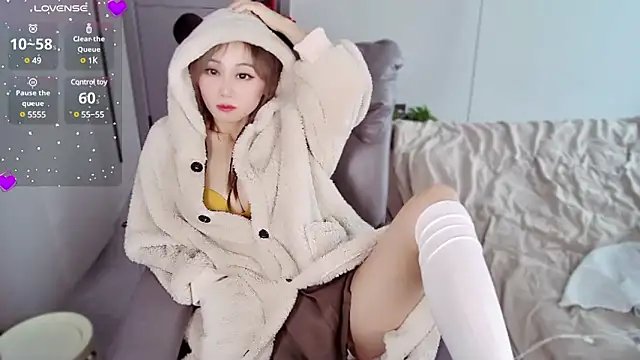 Snapshot of Xiaoyu-G chatting on March 2, 8:16 am Xiaoyu-G online show from March 2, 8:16 am
