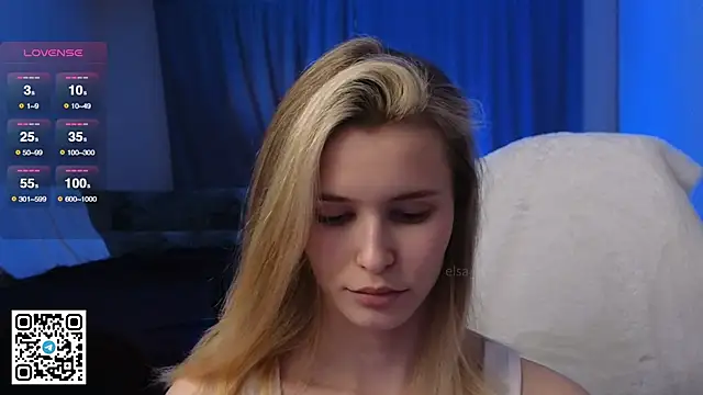 Snapshot of elsa_limerence chatting on December 5, 6:32 am elsa limerence online show from December 5, 6:32 am