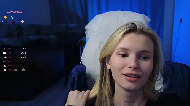 Snapshot of elsa_limerence chatting on December 9, 10:54 am elsa limerence online show from December 9, 10:54 am