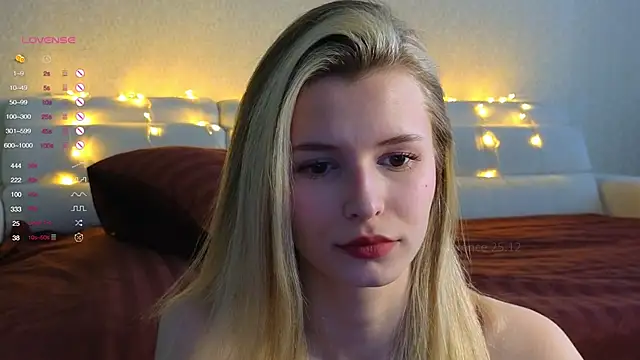 Snapshot of elsa_limerence chatting on December 26, 7:24 am elsa limerence online show from December 26, 7:24 am