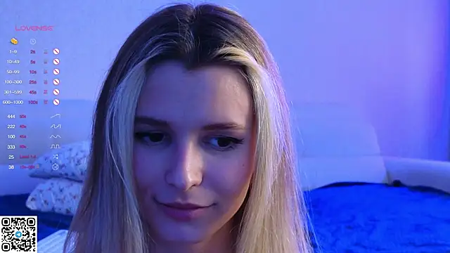 Snapshot of elsa_limerence chatting on January 5, 10:53 am elsa limerence online show from January 5, 10:53 am