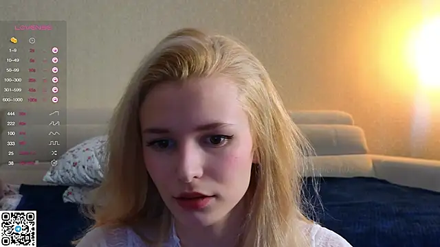 Snapshot of elsa_limerence chatting on February 1, 9:54 am elsa limerence online show from February 1, 9:54 am
