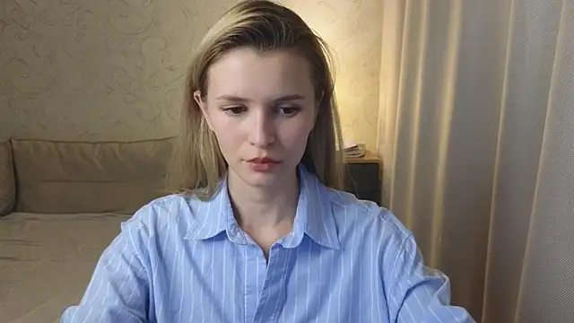 elsa limerence online show from May 21, 5:42 pm