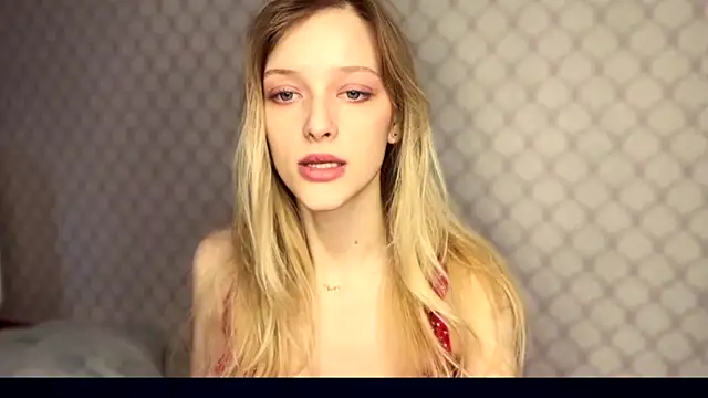 Evvie Summn1 online show from December 16, 10:20 am