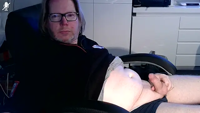 VSteph online show from November 19, 10:54 pm