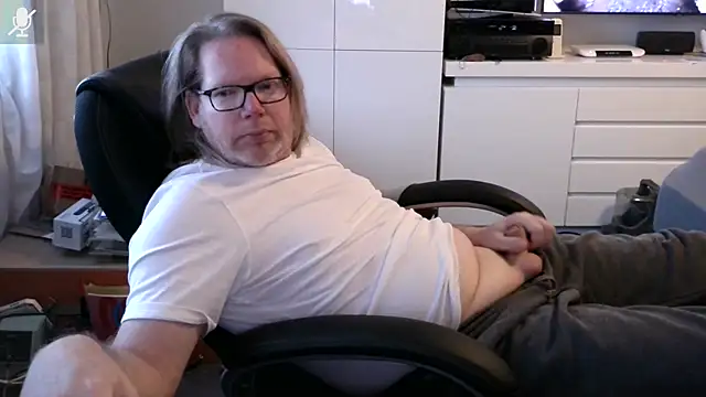 VSteph online show from February 22, 3:43 pm