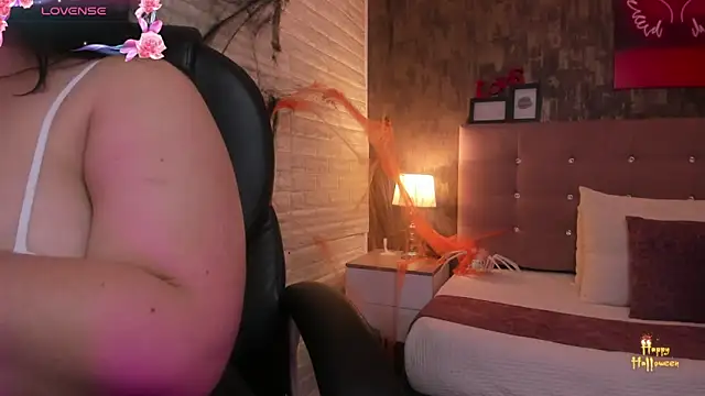 alice  tylor online show from November 6, 11:00 am