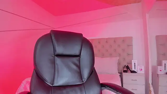 PandoraRider online show from December 27, 1:18 pm