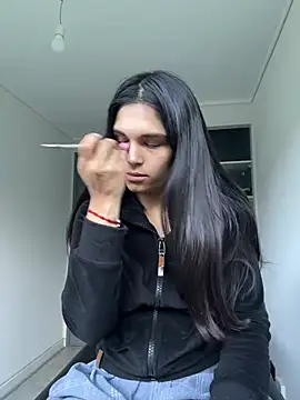 Snapshot of sc4ry_girl1 chatting on March 17, 6:00 pm sc4ry girl1 online show from March 17, 6:00 pm