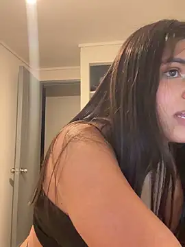 Snapshot of sc4ry_girl1 chatting on March 18, 5:31 am sc4ry girl1 online show from March 18, 5:31 am