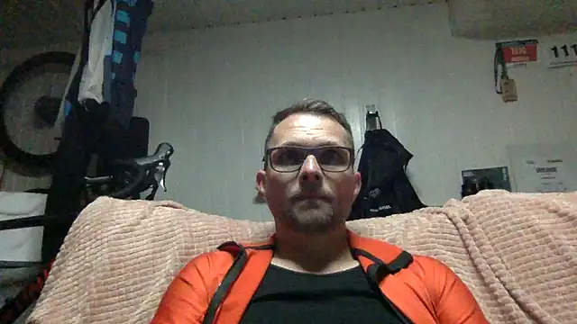 Snapshot of Perry_devot chatting on May 23, 8:57 pm Perry devot online show from May 23, 8:57 pm